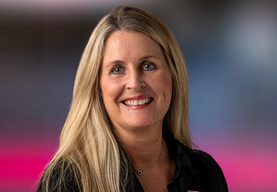 Deeanne King EVP & CHIEF PEOPLE OFFICER