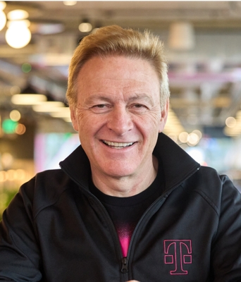 Néstor Cano EVP, STRATEGIC ADVISOR AI