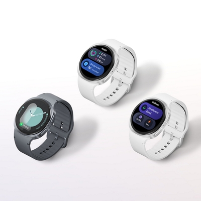 Three Galaxy Watch8 showing different App interfaces on their screens.