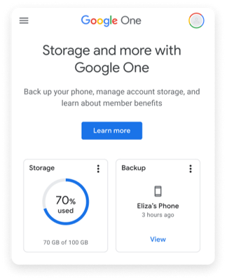 Panel de Google One que muestra el 70% del almacenamiento utilizado y una copia de seguridad reciente del teléfono.