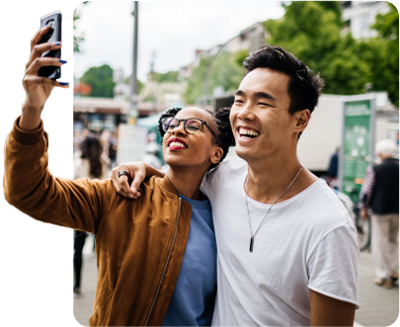 fg-selfie-couple.png