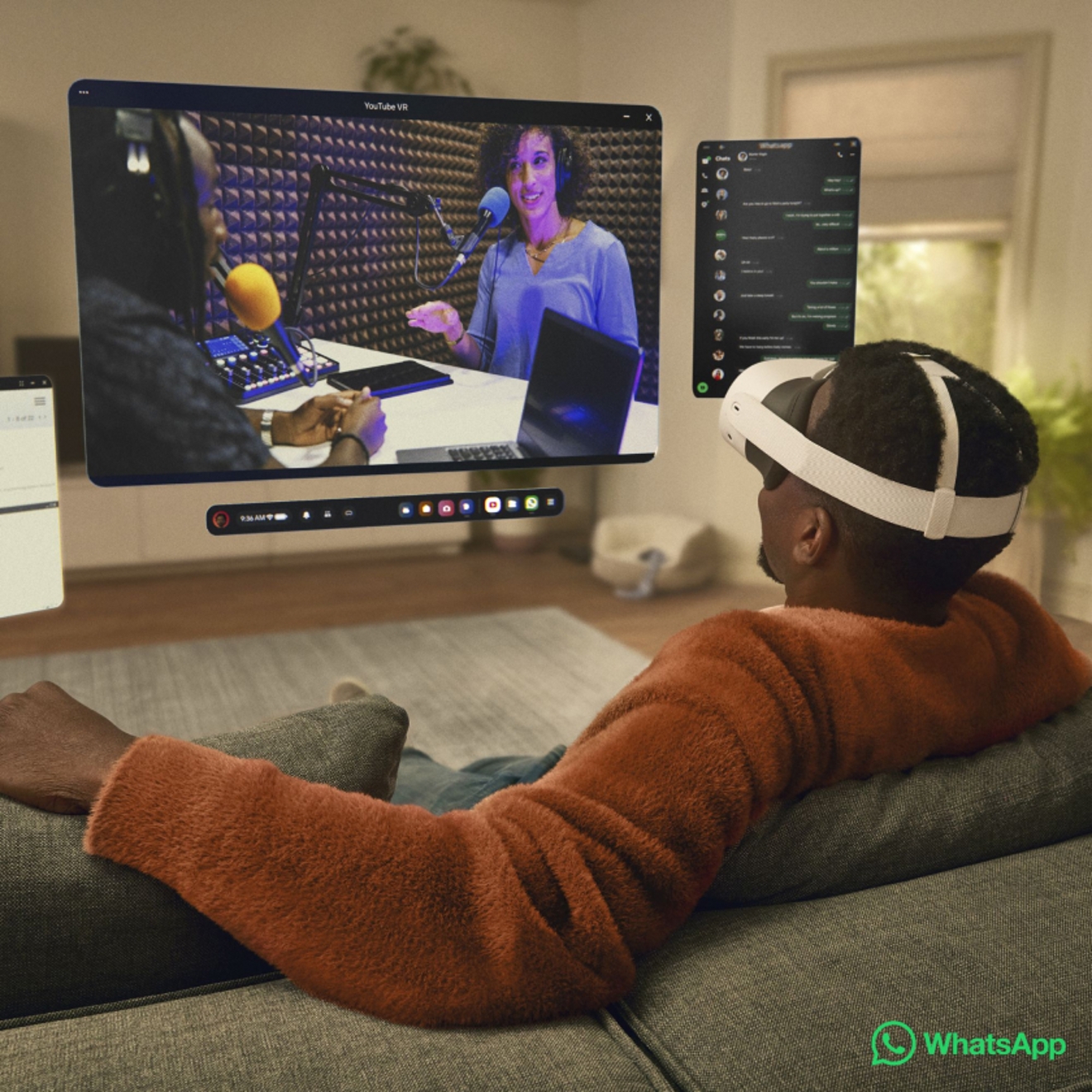 Person using Meta Quest 3S with 2 screens in order to multi-task