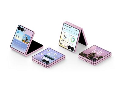 Four Galaxy Z Flip8 devices with FlexWindows displaying different widgets and wallpaper designs.